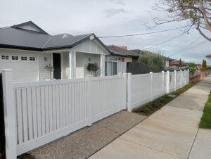 timber boundary fences Melbourne