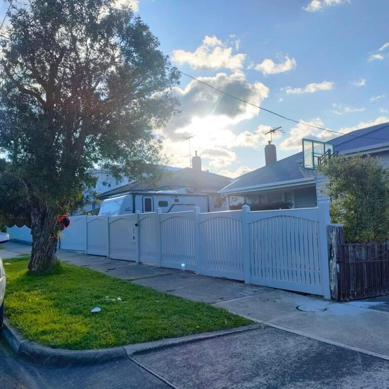 timber boundary fences Melbourne