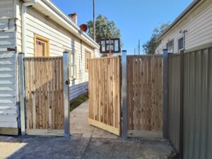 timber boundary fences Melbourne