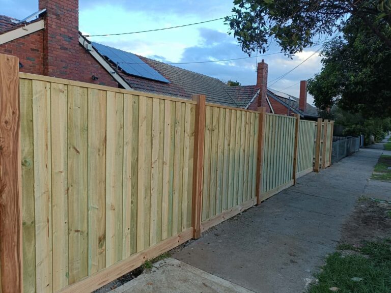 Fencing & Gates Installation Melbourne.